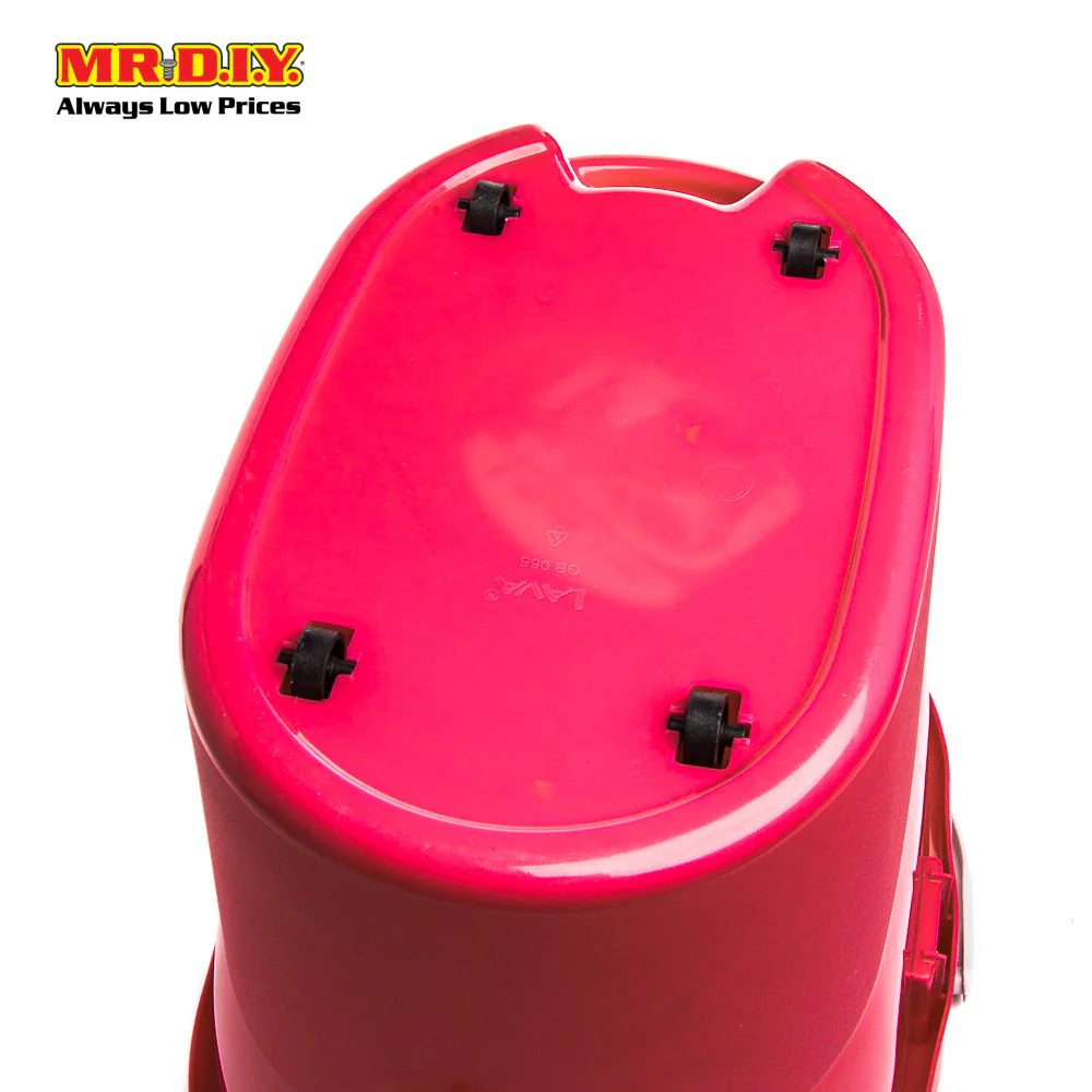 LAVA Plastic Mopping Pail Strainer with Wheels (17.5L) - Image 5