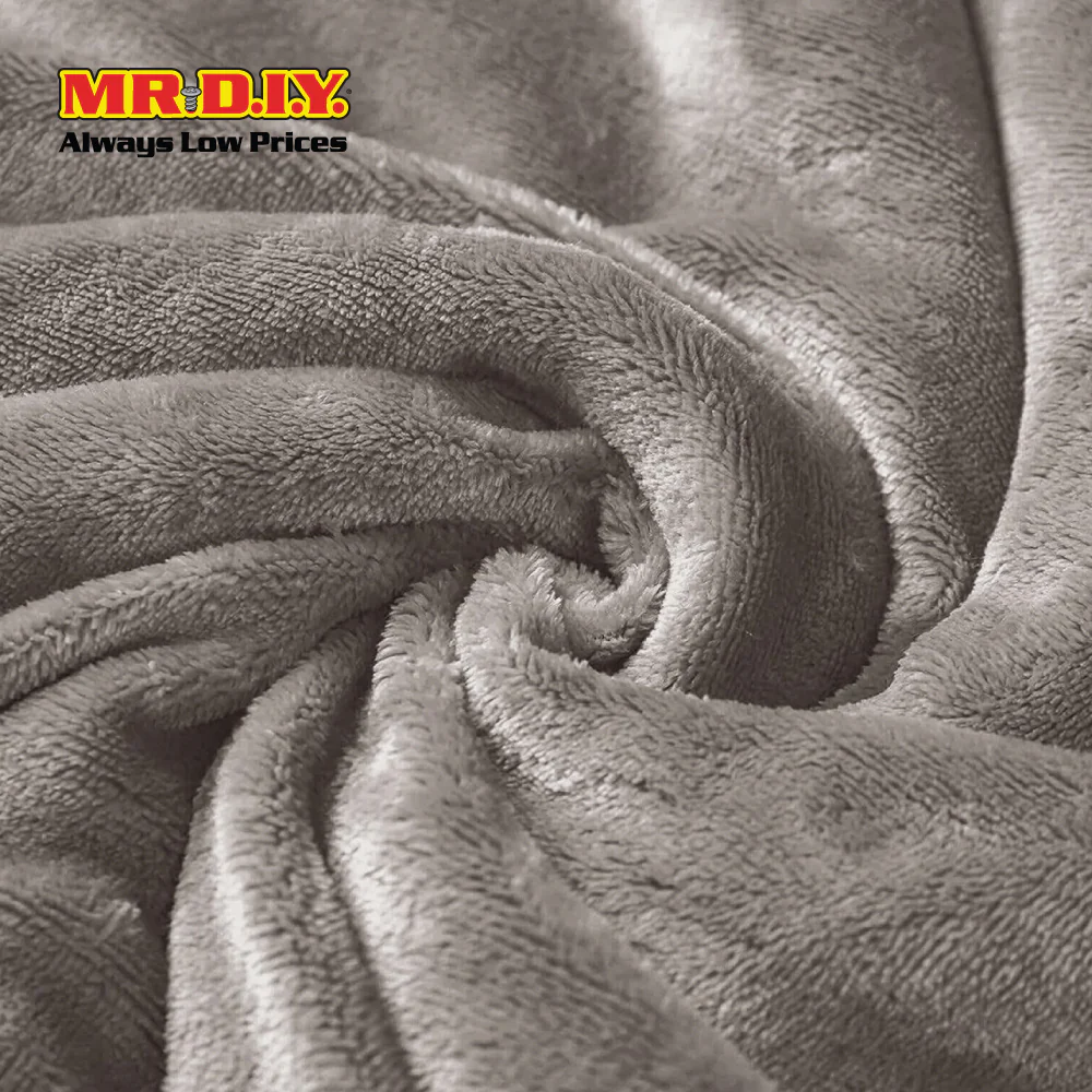 (MR.DIY) Super Soft Plain Plush Blanket - Image 3