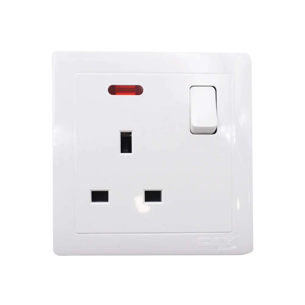 (MR.DIY) White Wall 13A 1 Gang Switch Socket - Image 4
